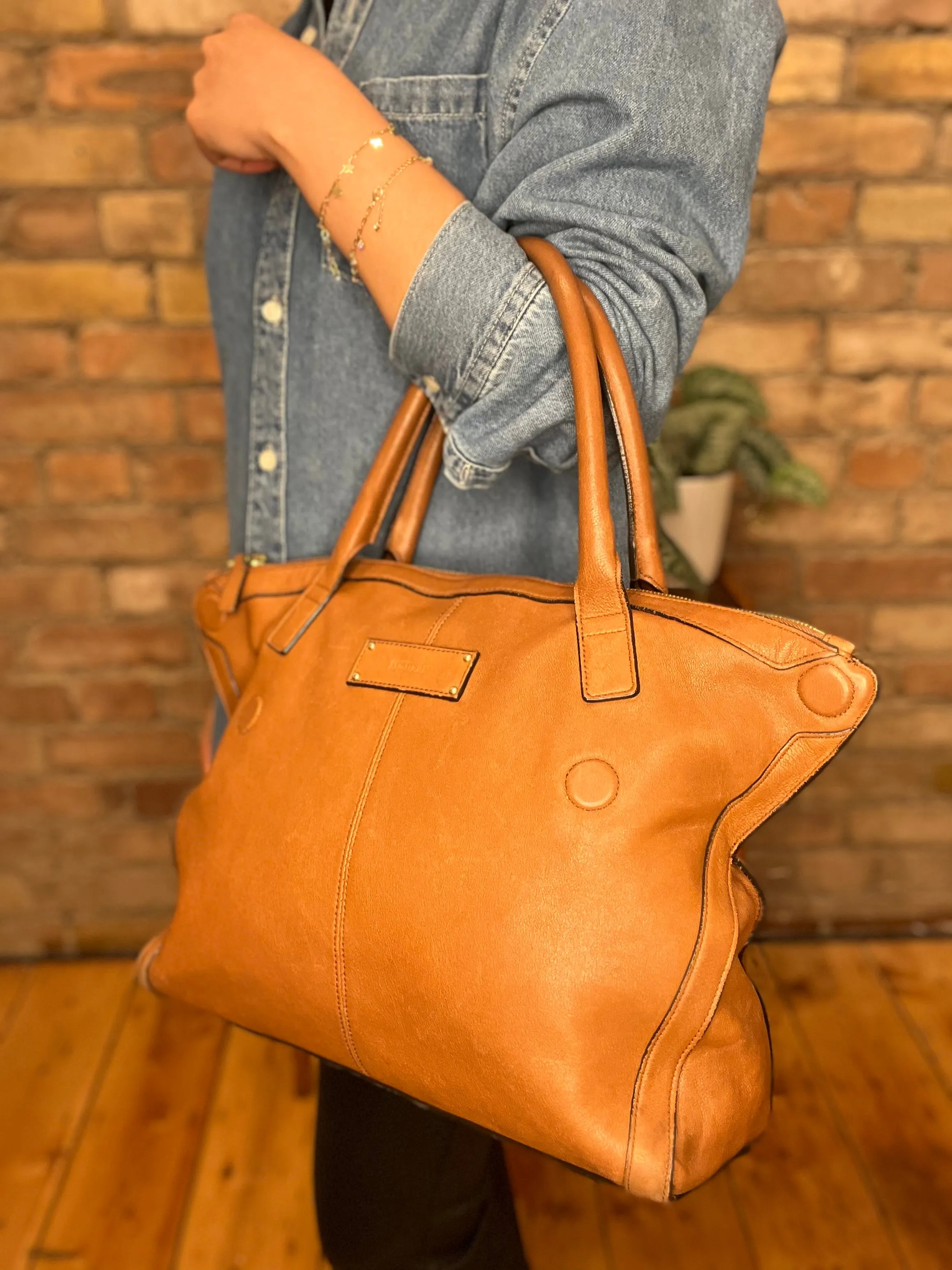 Alexander McQueen Oak Leather Tote