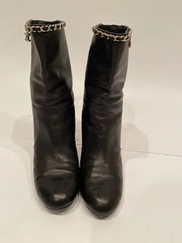 Chanel Black Leather Mid Length Calf CC Chain Logo Boots EU 39.5 US 8.5/9