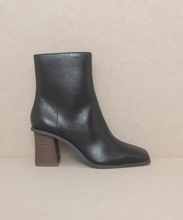 Olivia Moon - Square Toe Ankle Boots