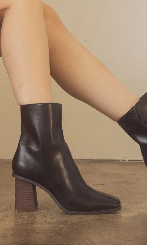 Olivia Moon - Square Toe Ankle Boots