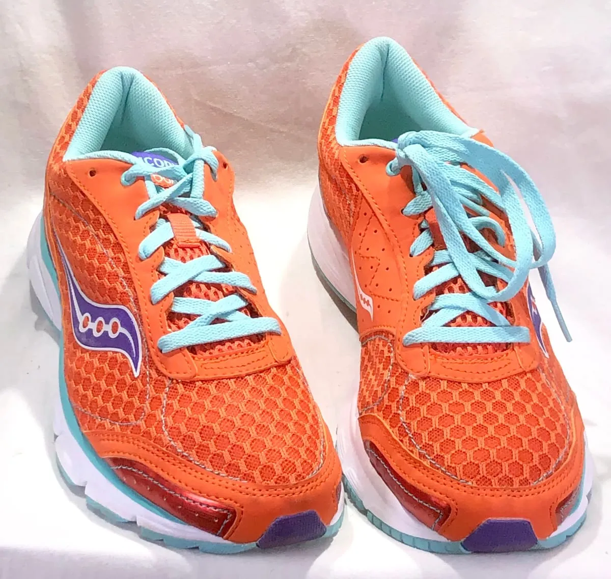 SAUCONY Women's Grid  OutDuel Running Shoe - Preowned