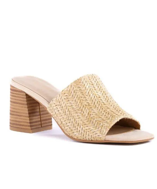 Seychelles Adapt Block Heel Mule - Natural Raffia